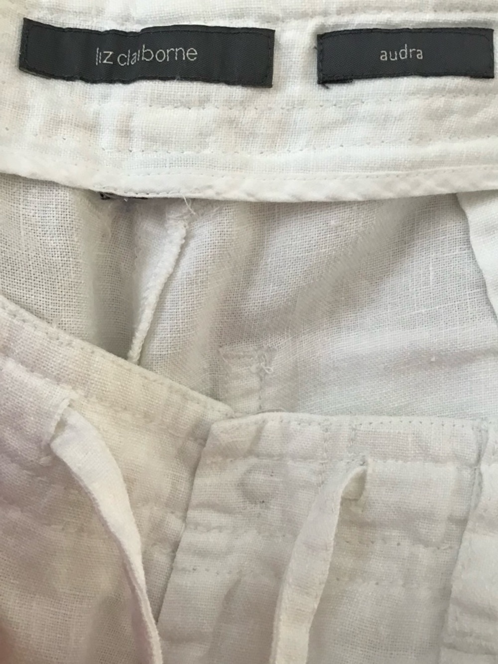 White Linen Crops - Picture 7 of 8